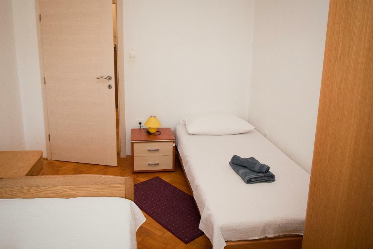 Apartman Ana Radovin Bagian luar foto