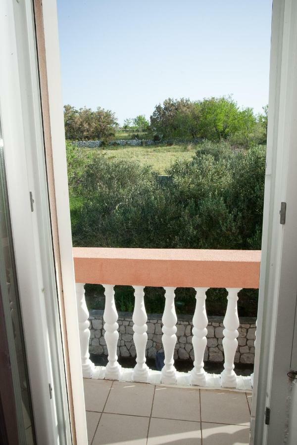Apartman Ana Radovin Bagian luar foto