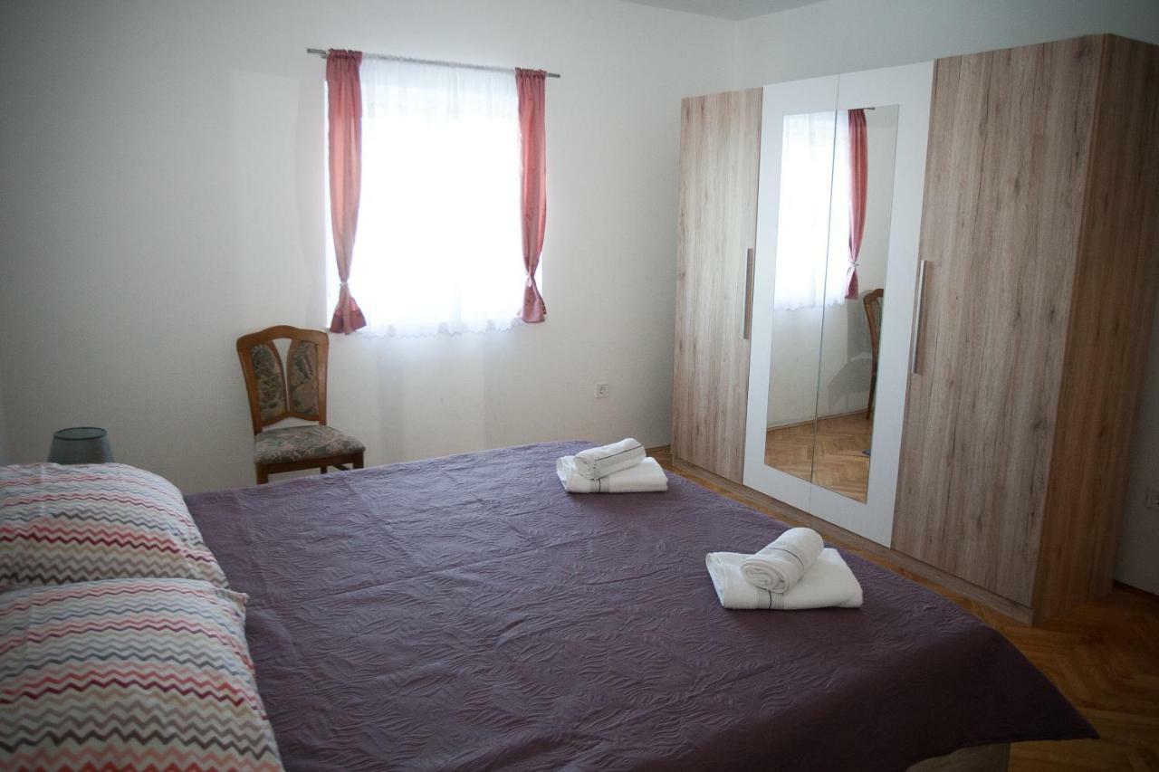 Apartman Ana Radovin Bagian luar foto