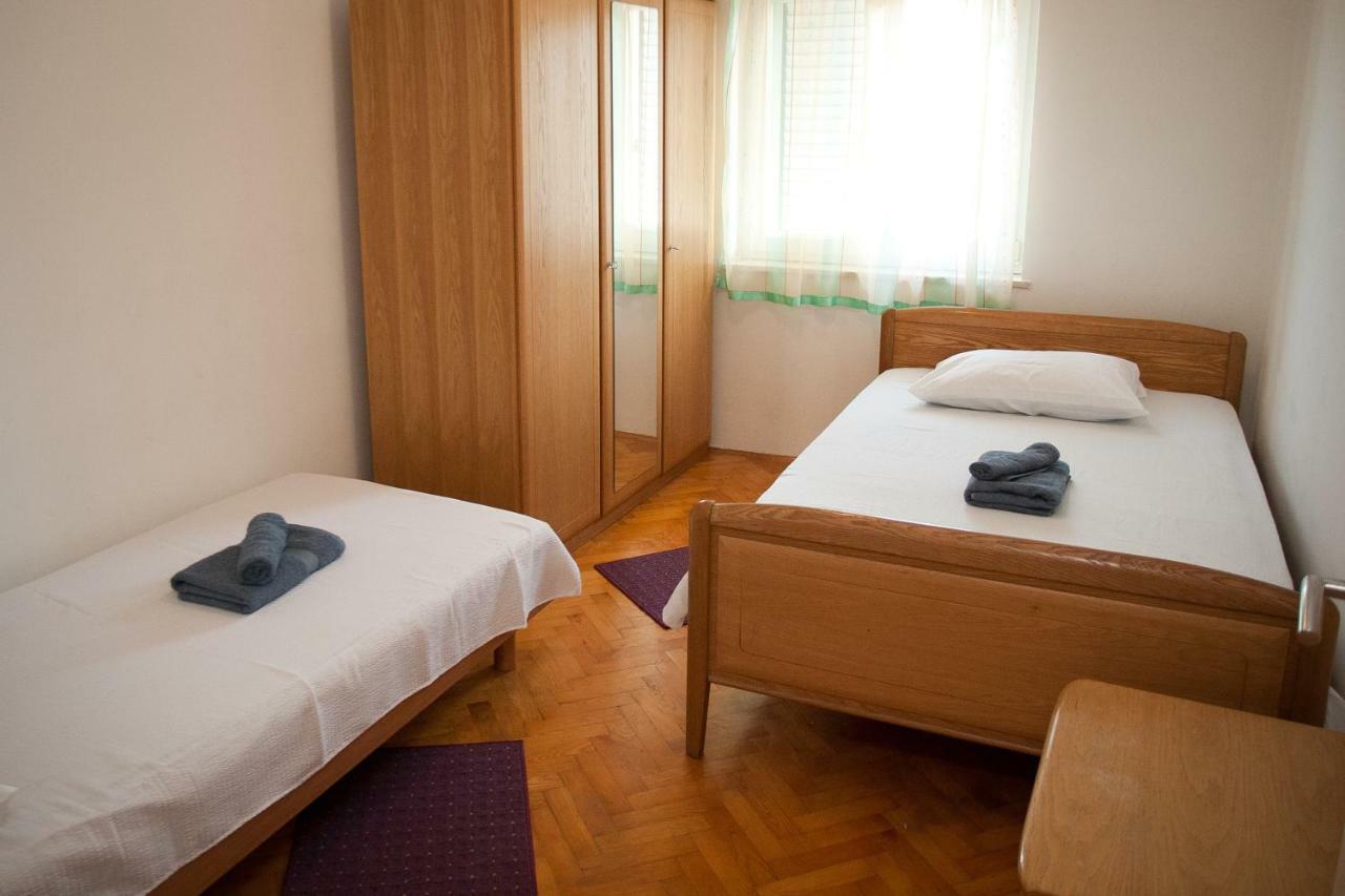 Apartman Ana Radovin Bagian luar foto